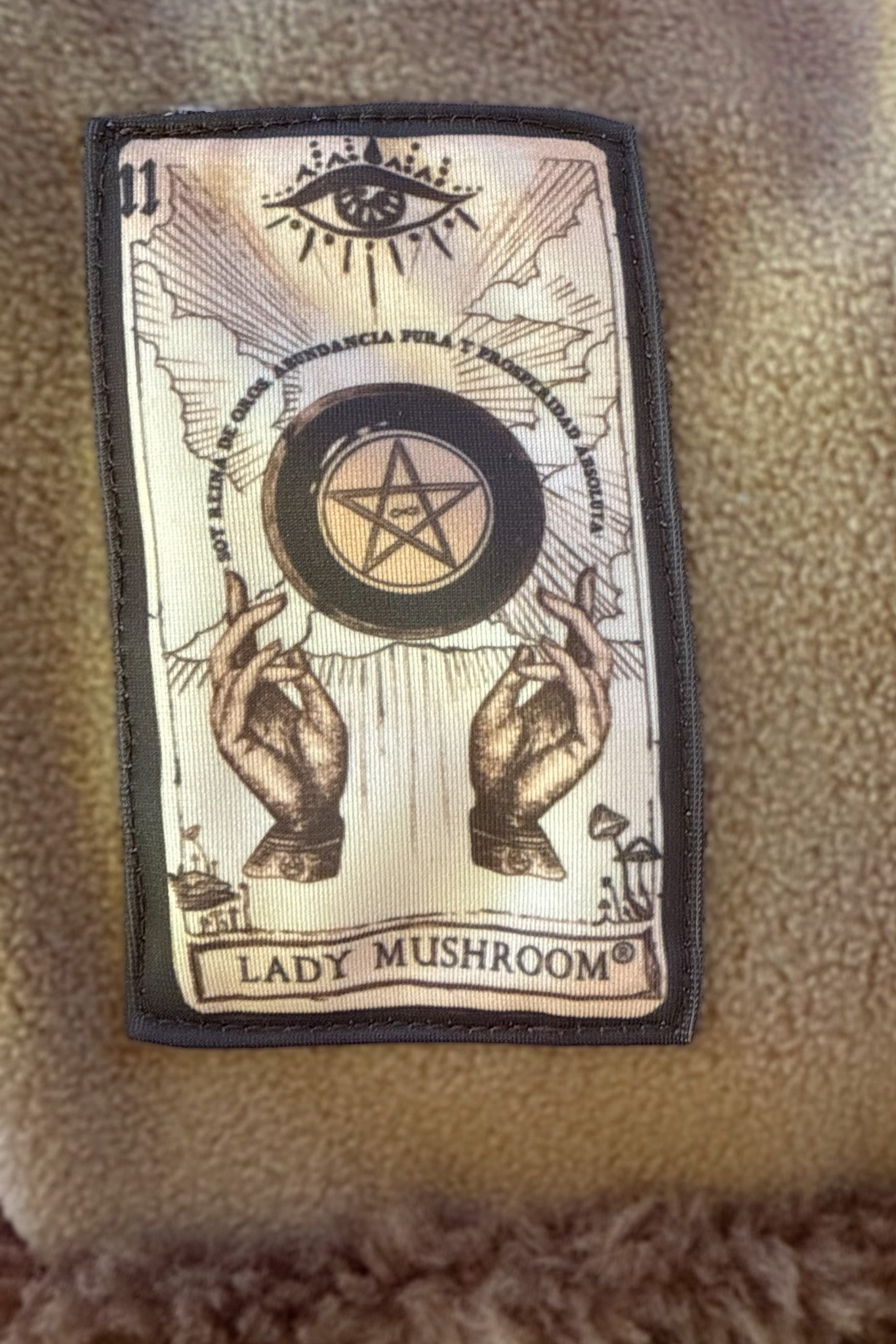 Abrigo Reina de Oros