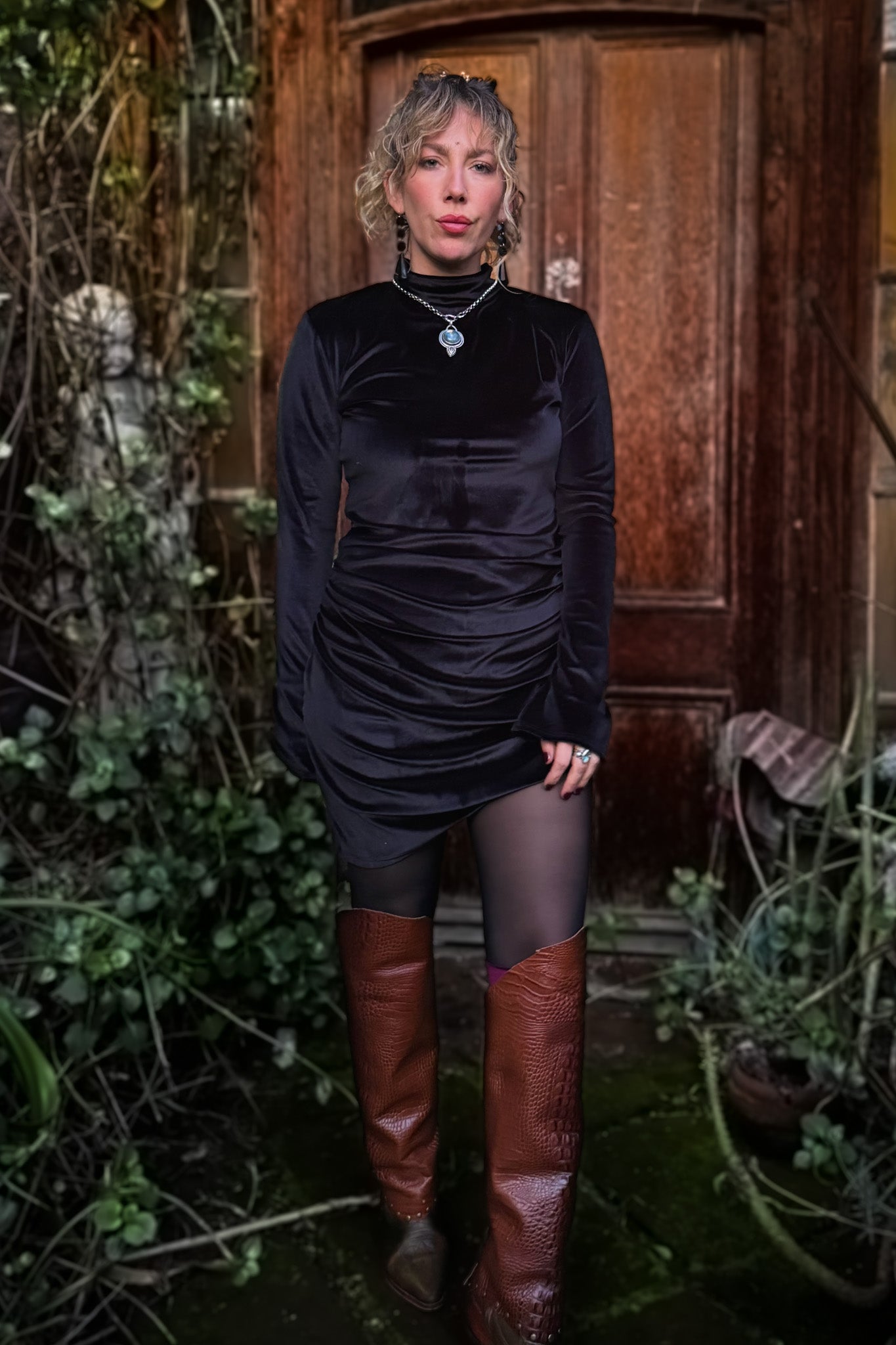 Vestido Reina de Altar • Negro