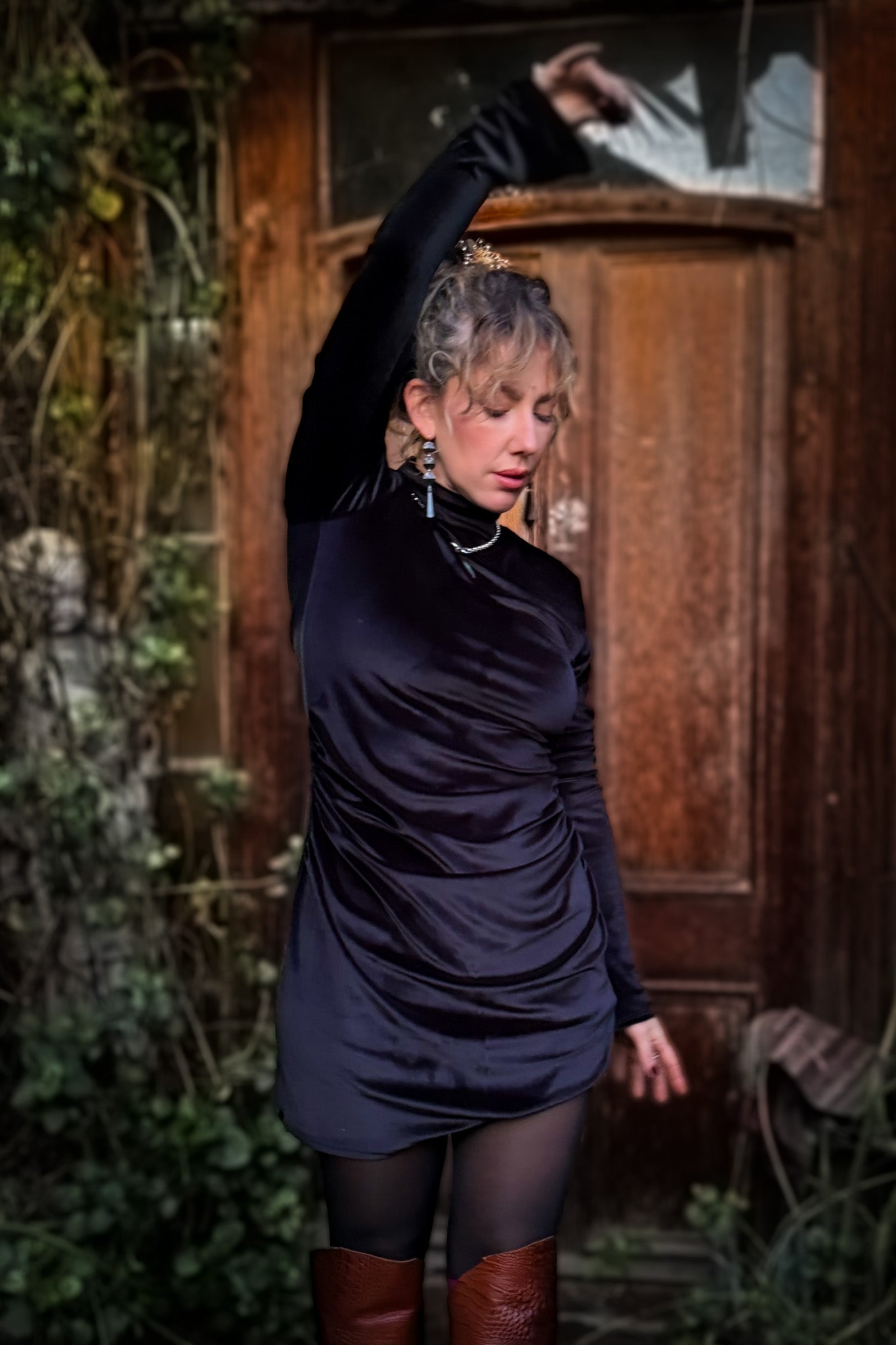 Vestido Reina de Altar • Negro