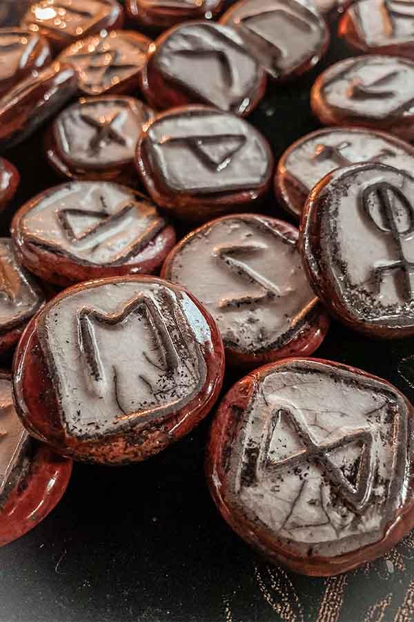 Caja completa Runas Vikingas