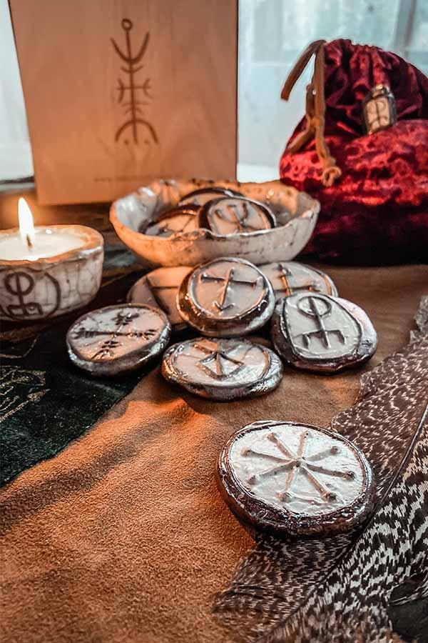 Caja completa Runas Vikingas