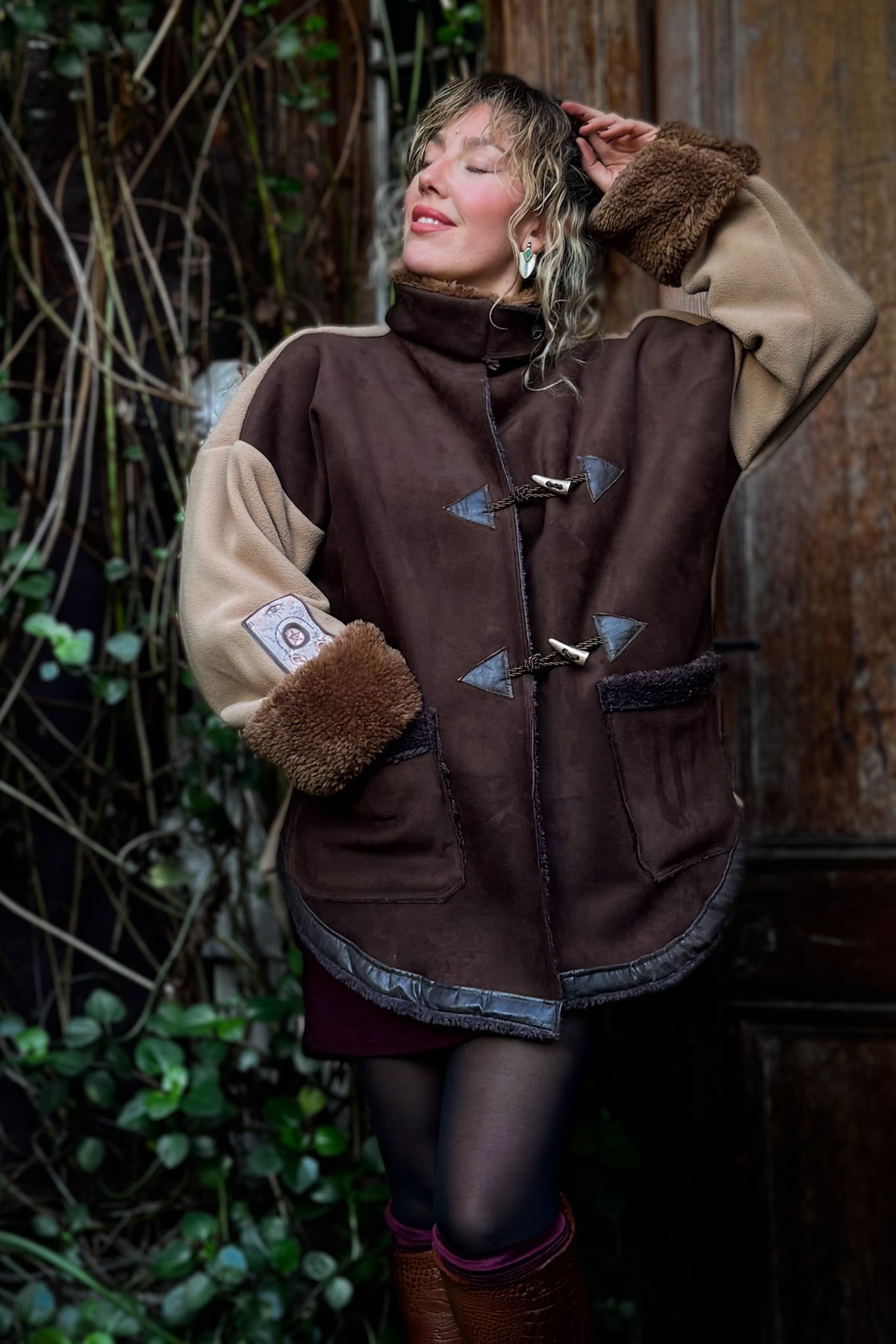 Abrigo Reina de Oros