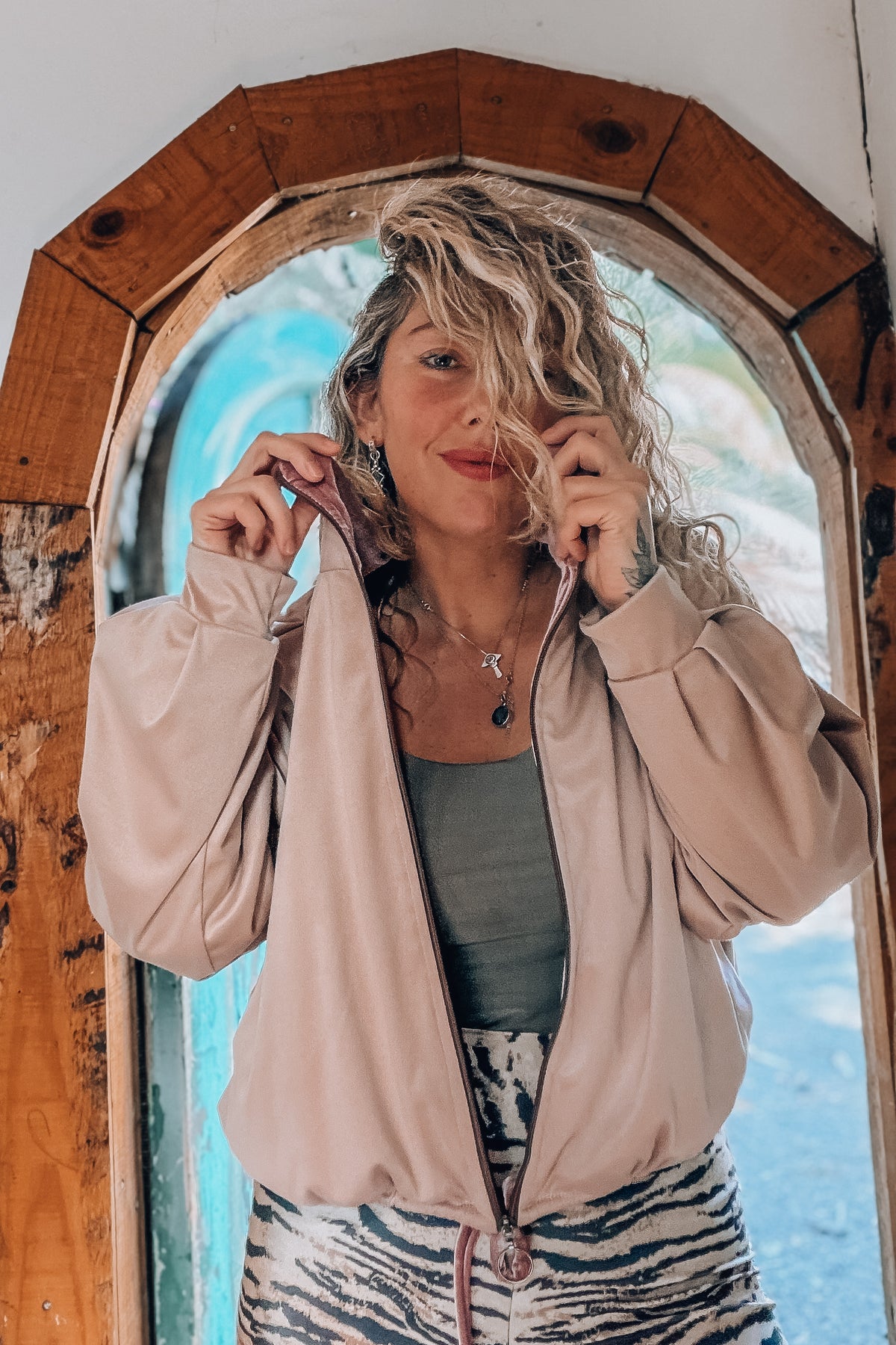 NUEVA! Chaqueta Palo rosa / Reina Oros