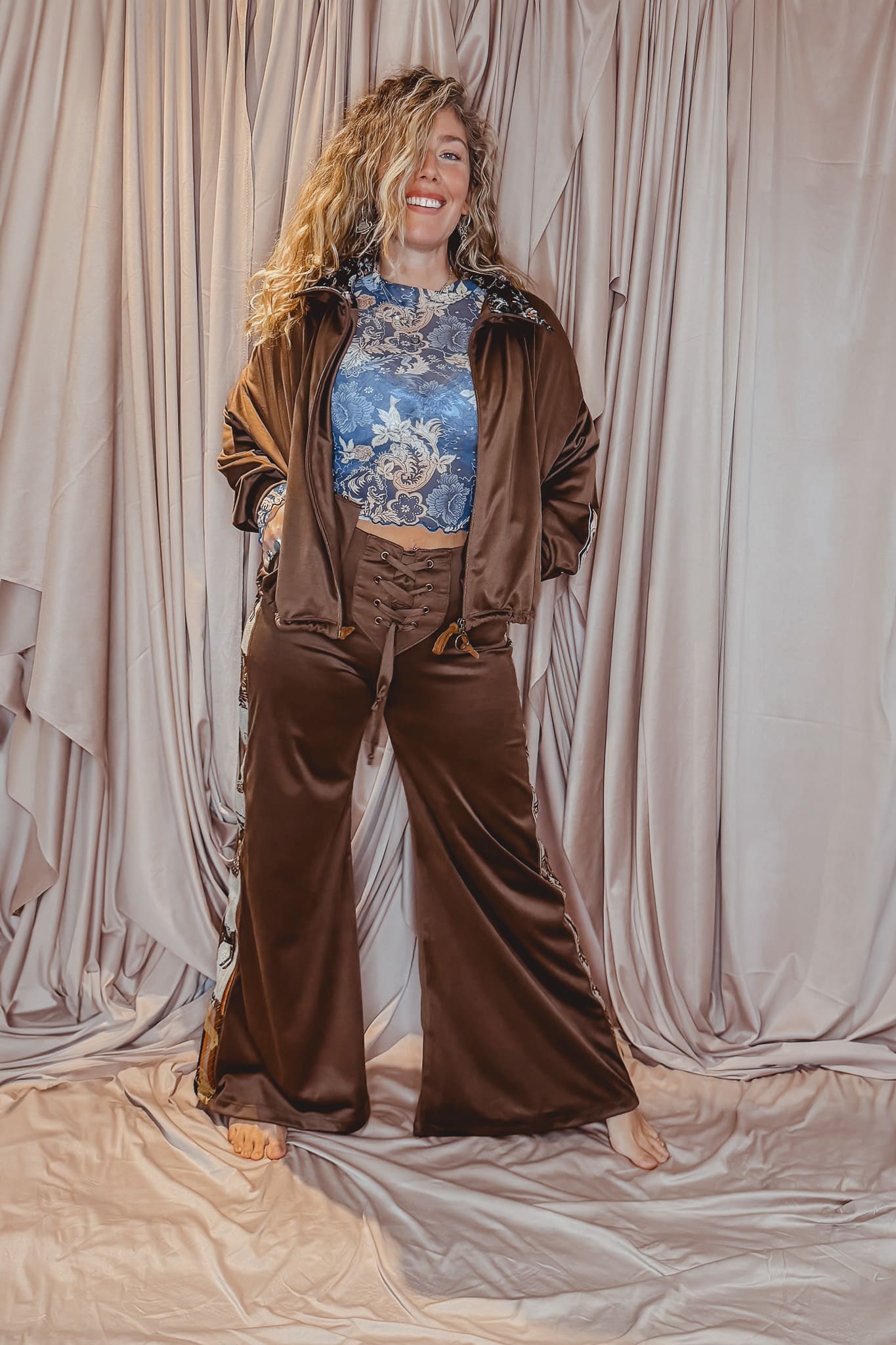 NUEVA! Chaqueta Brownie Reina de Oros