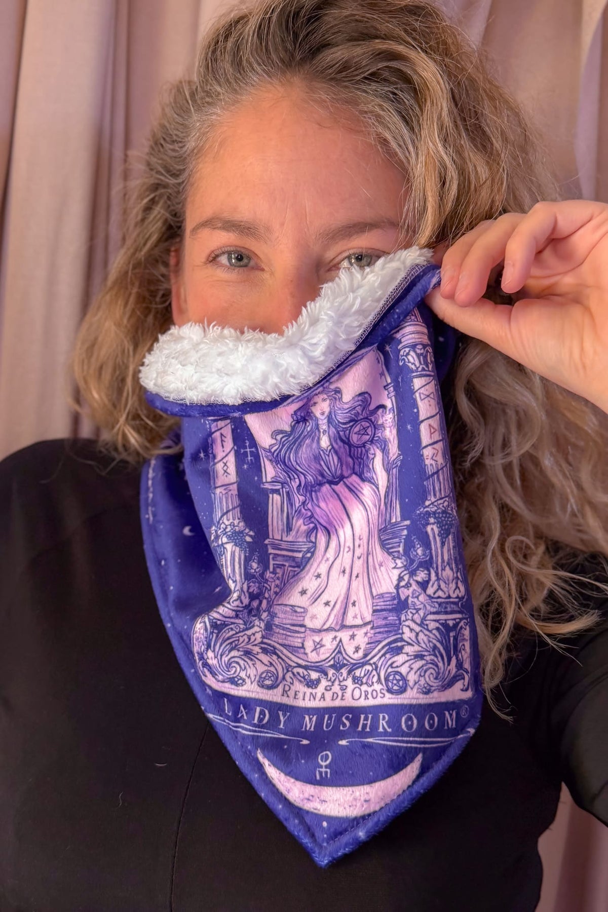 NUEVO! Cuello termico Azul ultra violeta / Reina oros