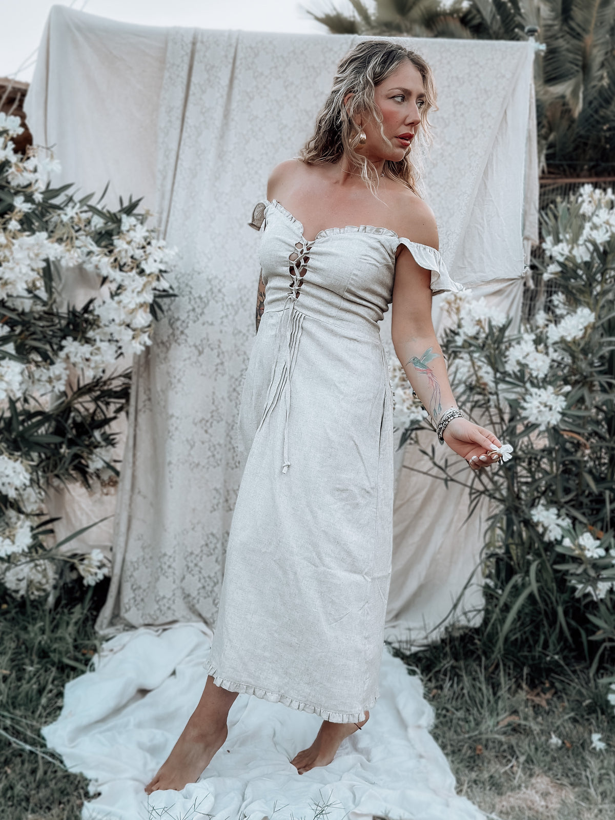 Vestido Bellucci beige