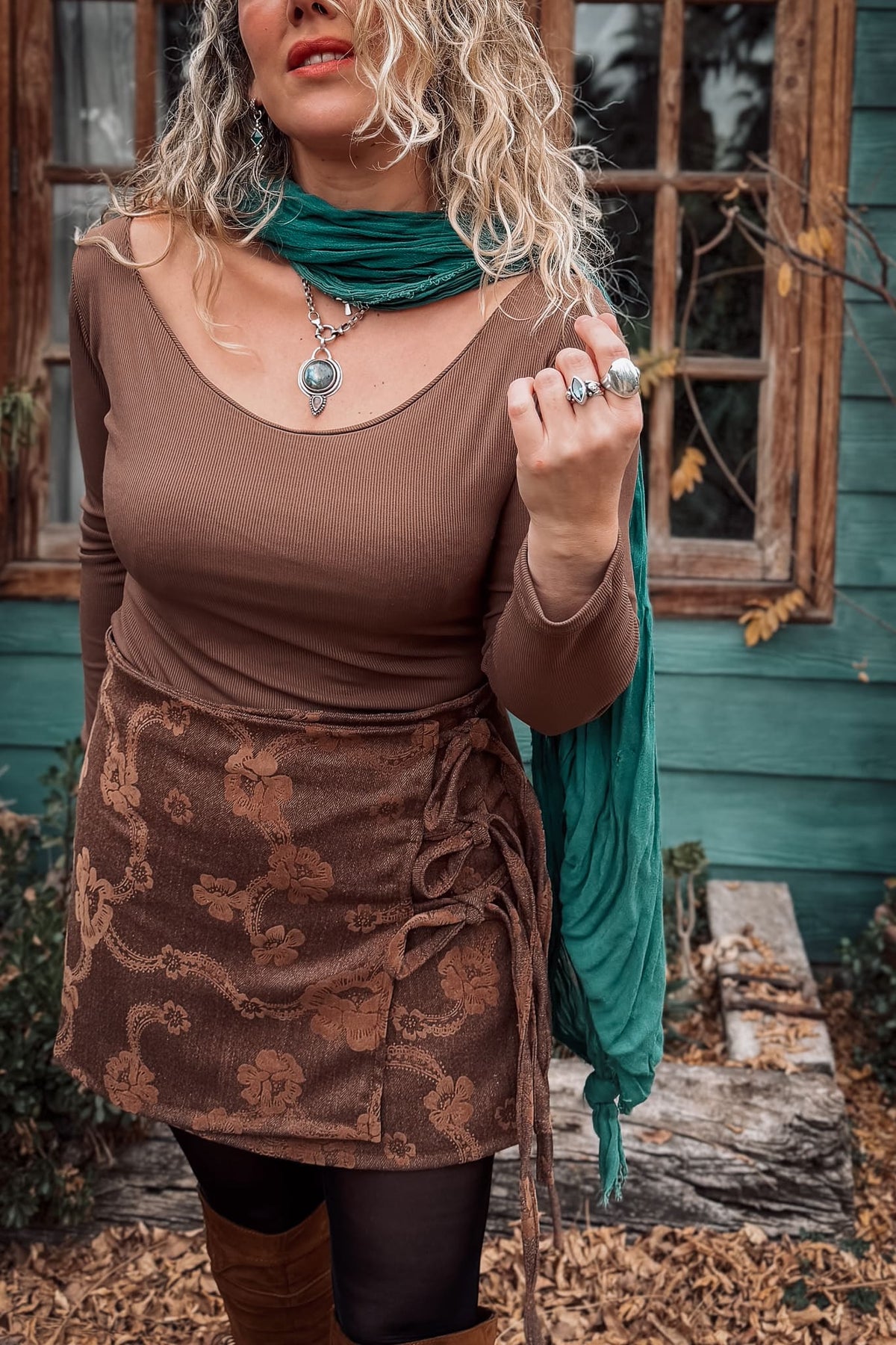 Polera media luna / café