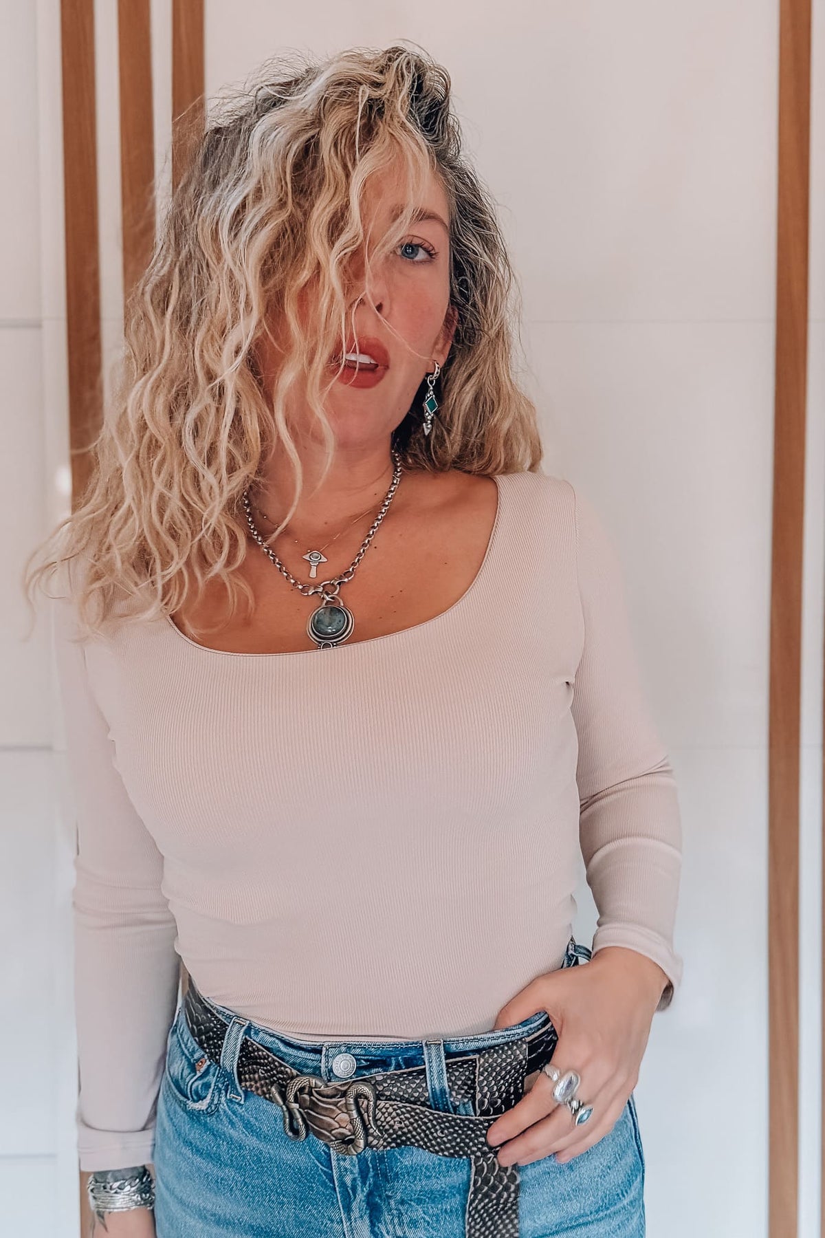 Polera media luna / beige