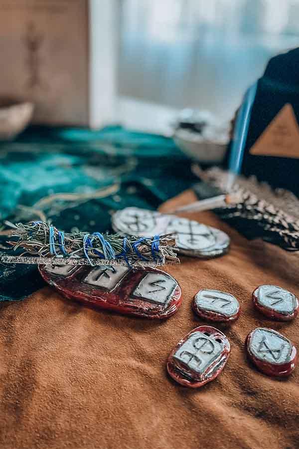 Caja completa Runas Vikingas